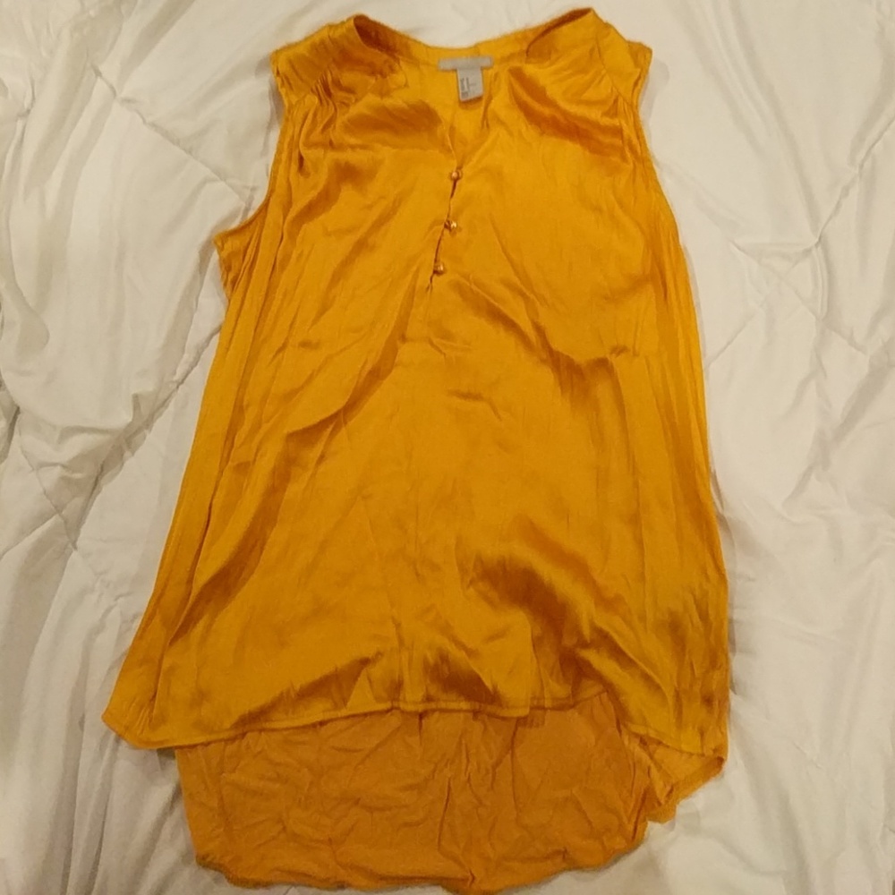 Yellow tank